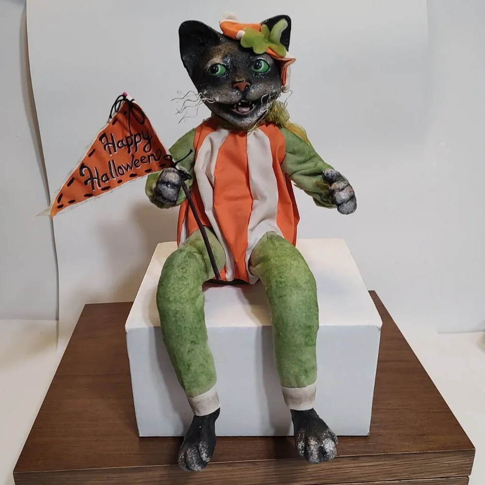 Vergie Lightfoot - Pumpkin Cat - Bethany Lowe Designs